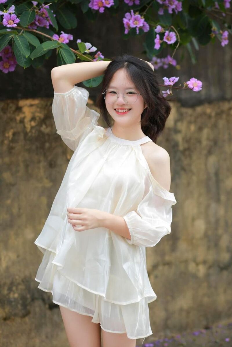 Hình ảnh gái xinh gen Z tự tin thể hiện cá tính riêng
