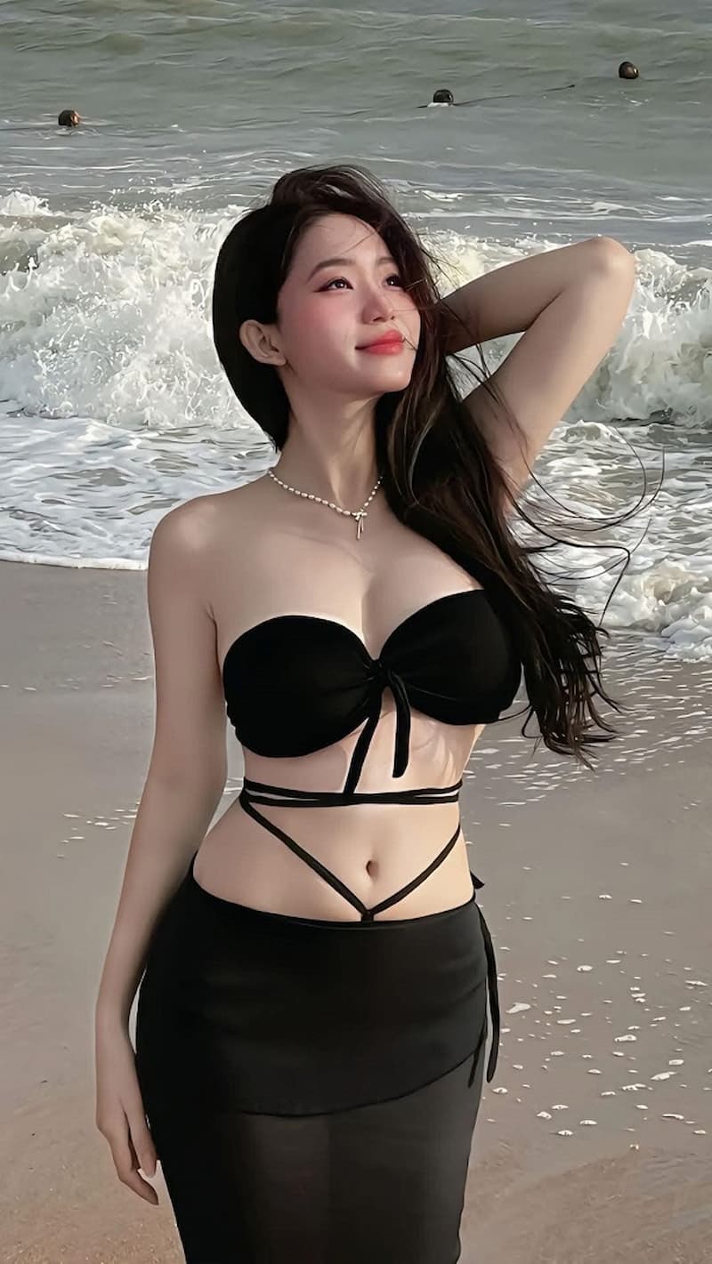 Bộ sưu tập ảnh gái xinh sexy mặc bikini bên bờ biển