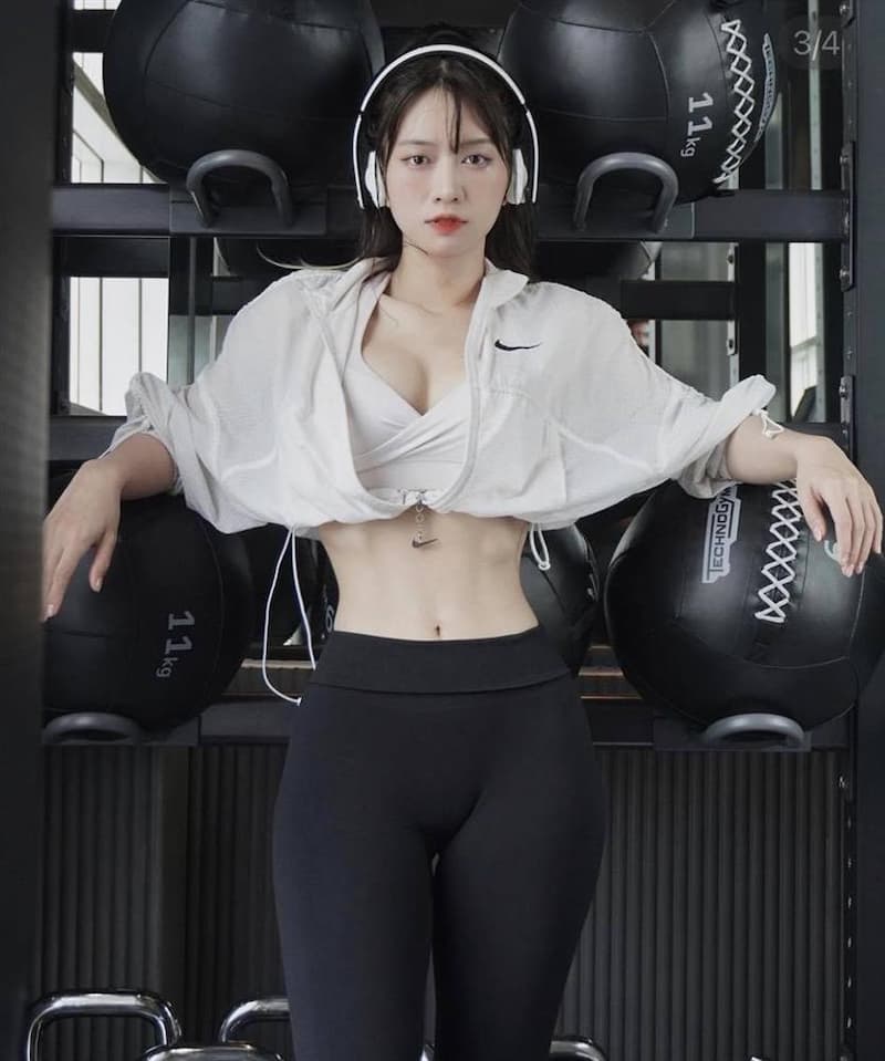 Bộ sưu tập ảnh gái xinh sexy mặc đồ thể thao