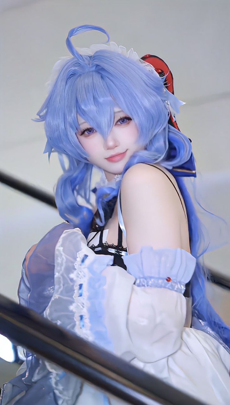 Gái xinh cosplay nhân vật anime