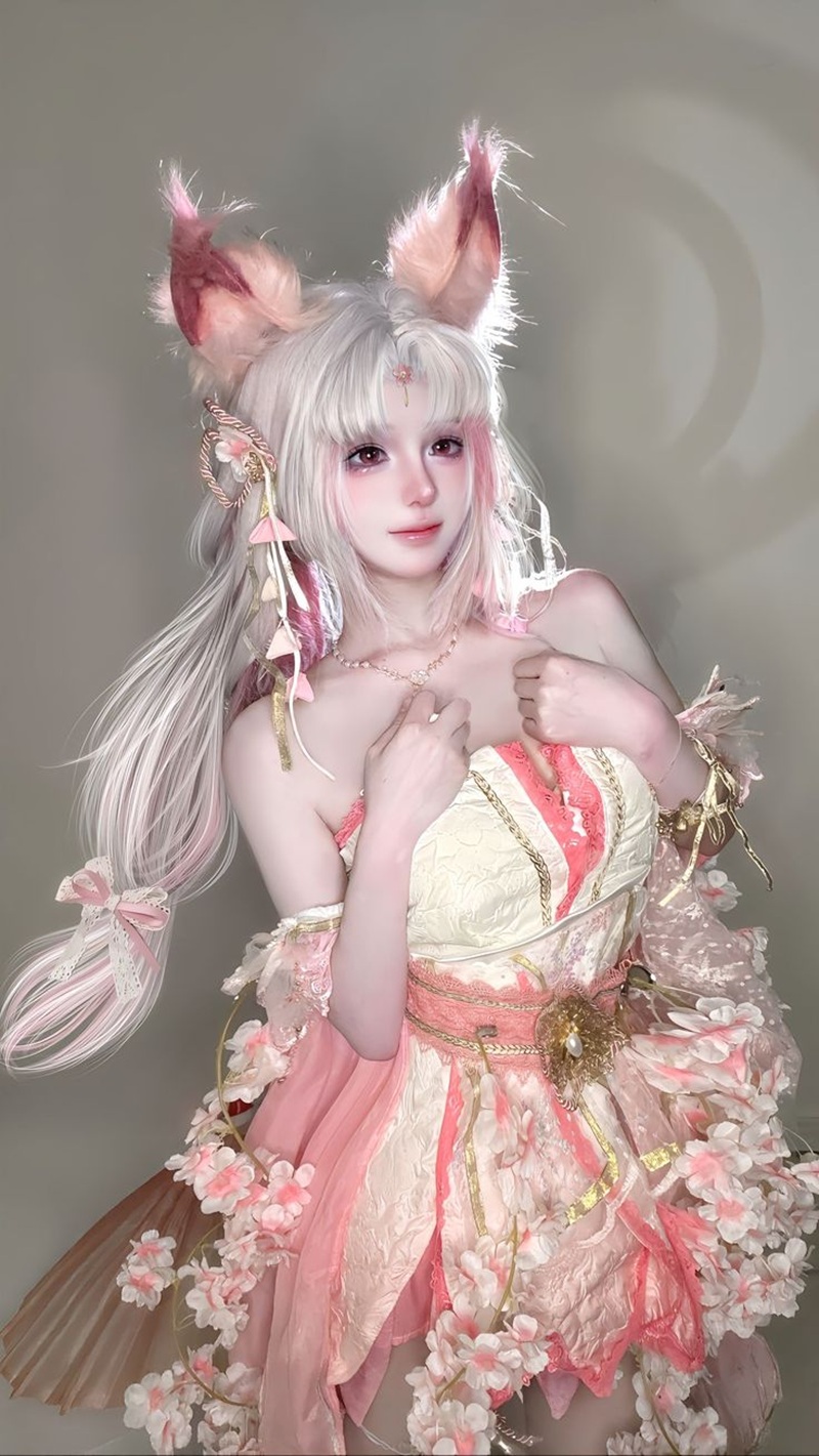 Gái xinh cosplay nhân vật game