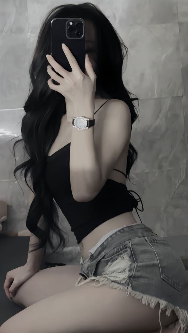 Hình gái đẹp Trung Quốc che mặt cuốn hút