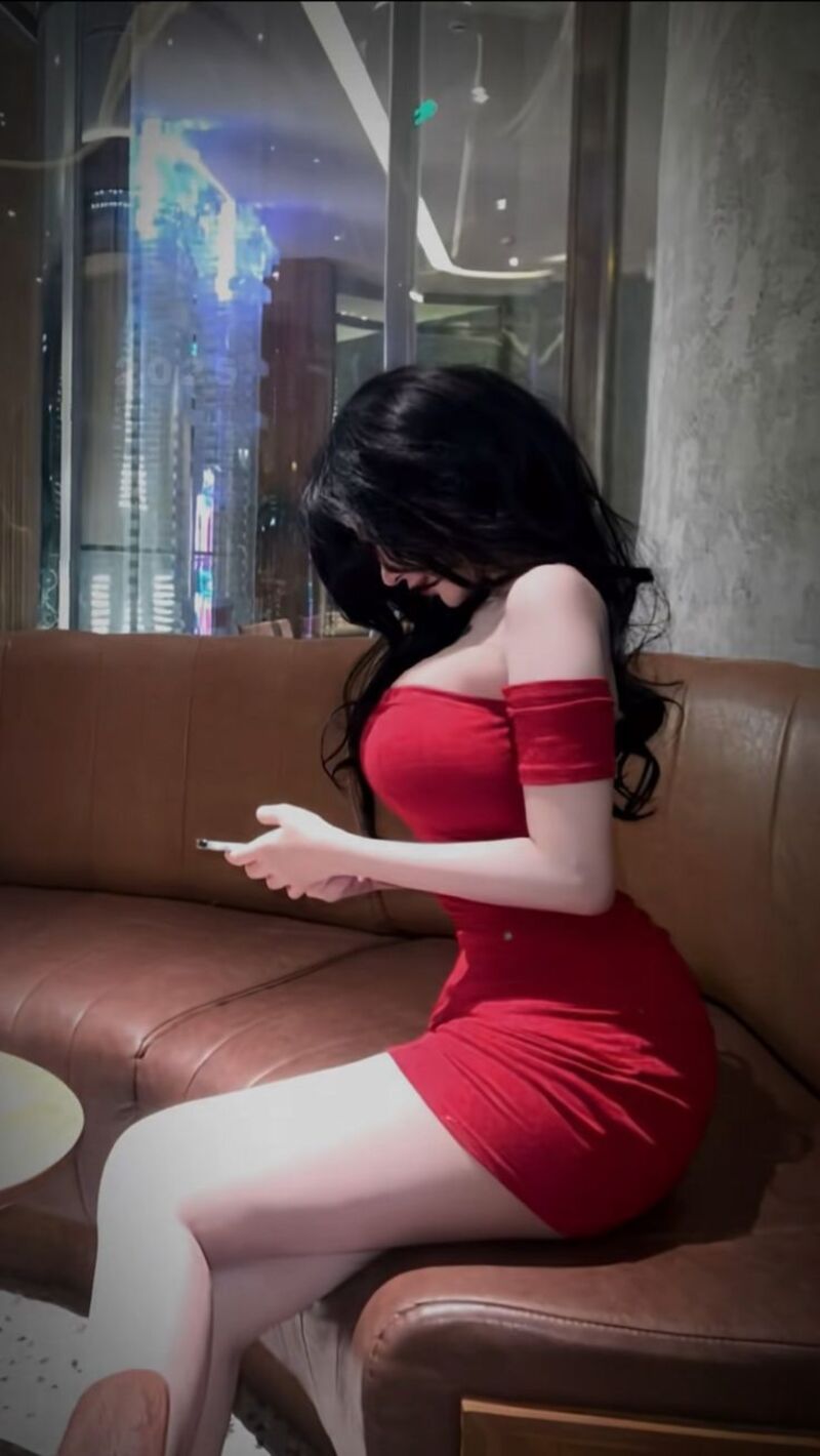 Hình gái đẹp Trung Quốc che mặt cuốn hút