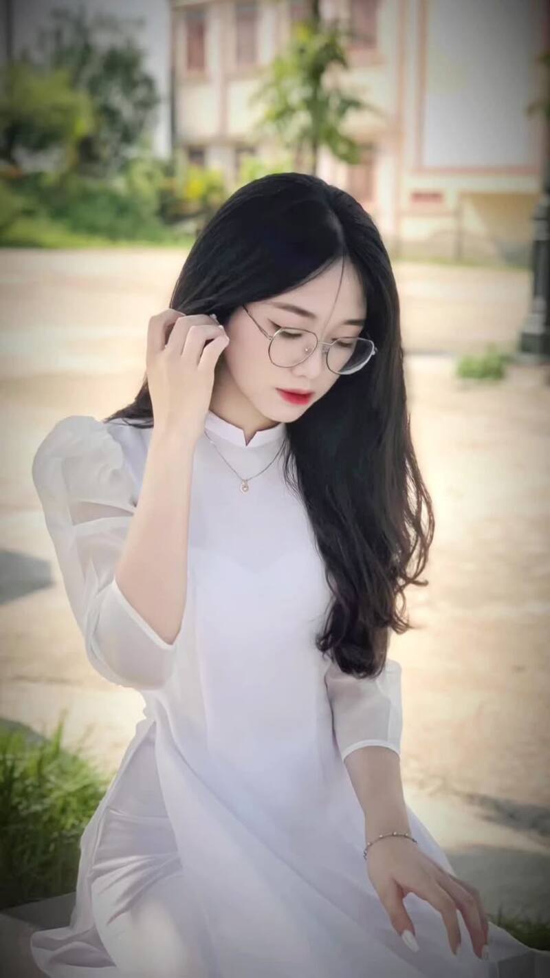 hot girl xinh đẹp ngày tựu trường